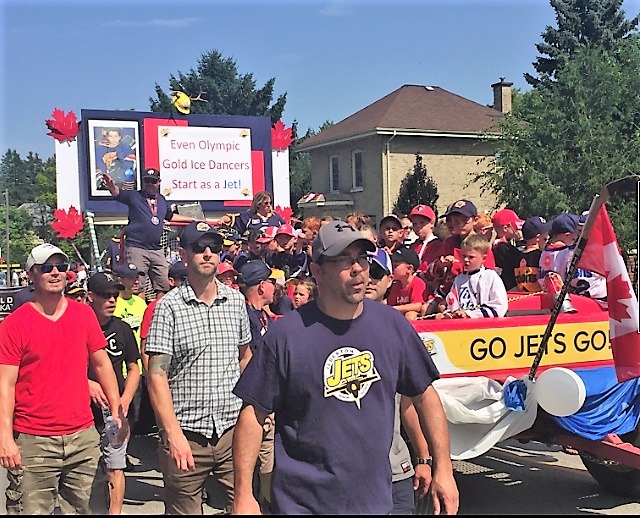 parade_float.jpg